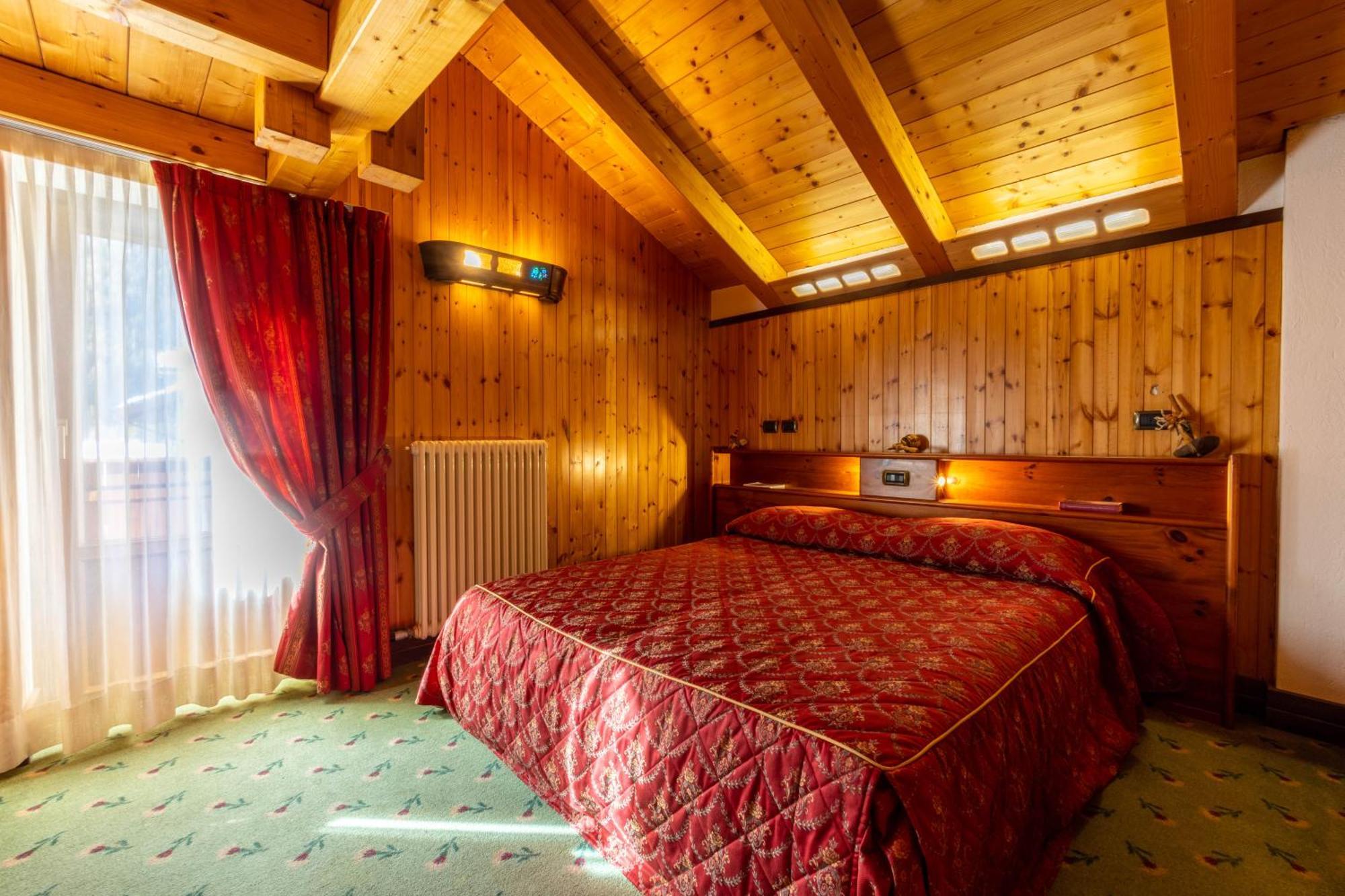 Hotel Bouton D'Or - Cogne Esterno foto