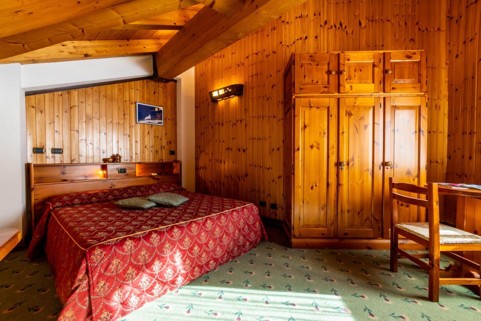 Hotel Bouton D'Or - Cogne Esterno foto