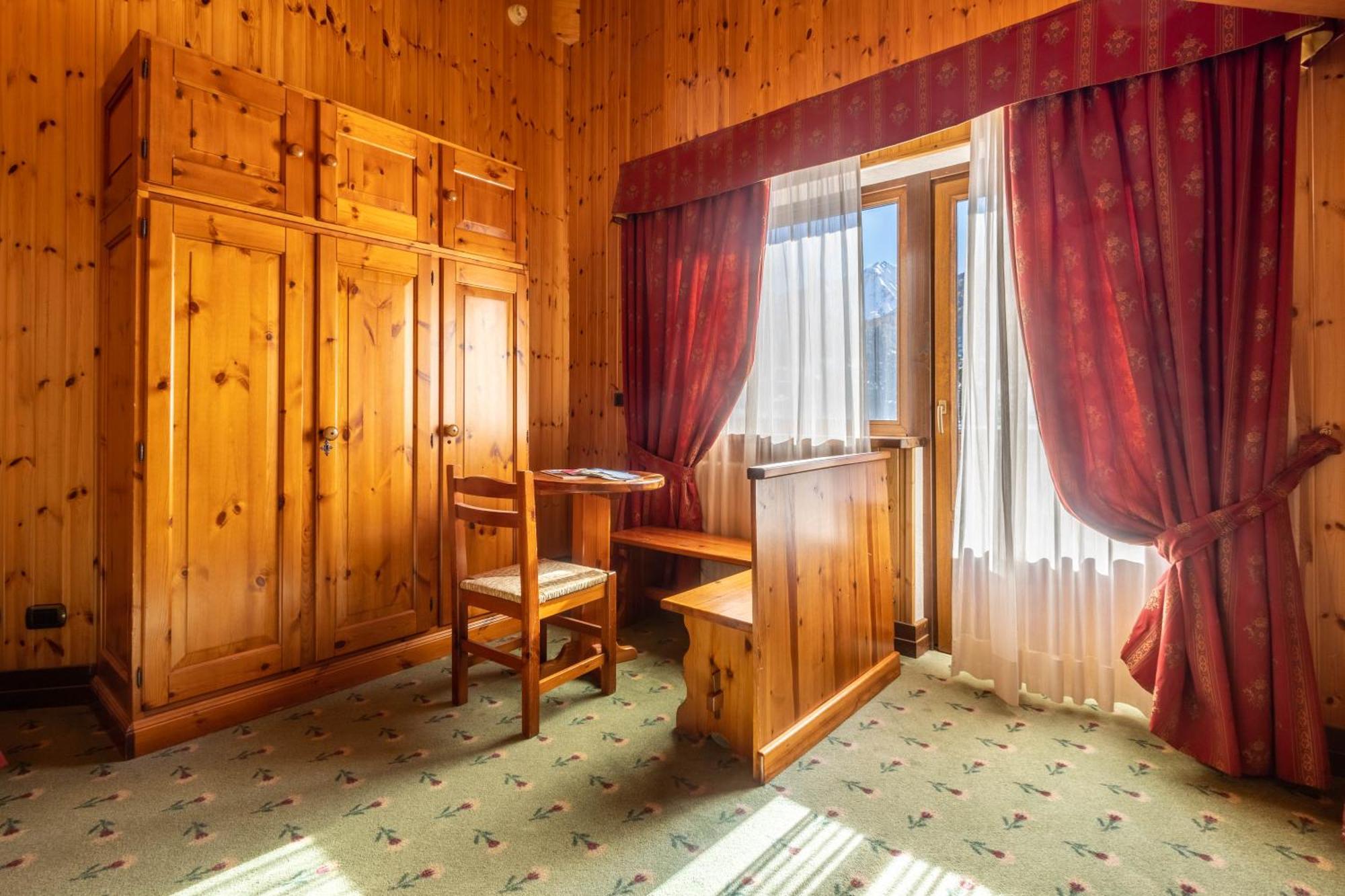 Hotel Bouton D'Or - Cogne Esterno foto
