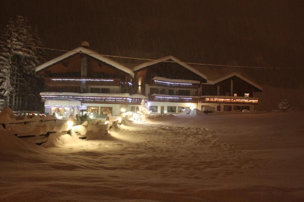 Hotel Bouton D'Or - Cogne Esterno foto